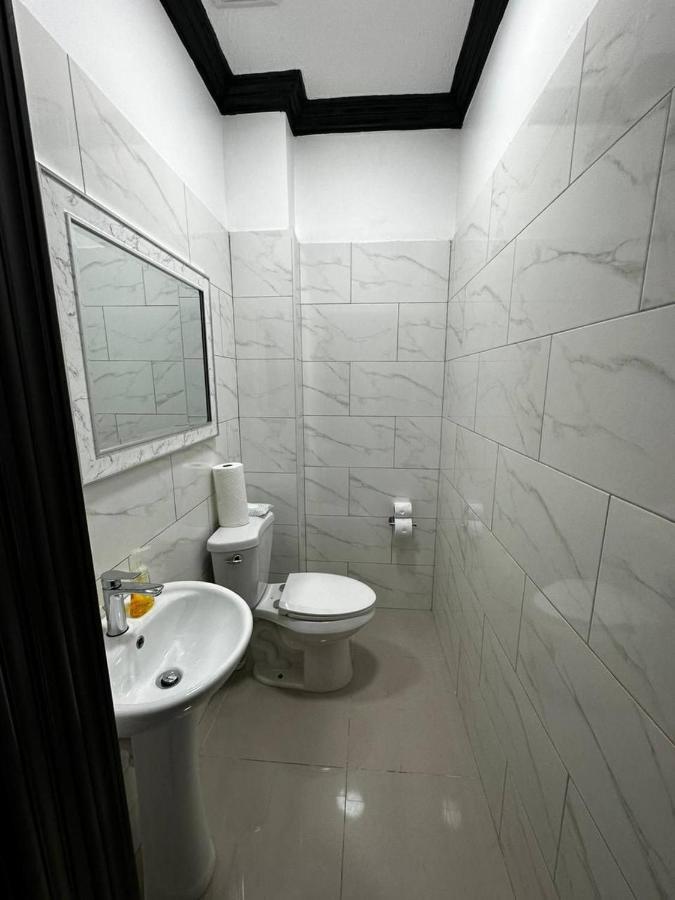 Brand New Pool Manor Park With Wifi Centrally-Located Kingston Zewnętrze zdjęcie