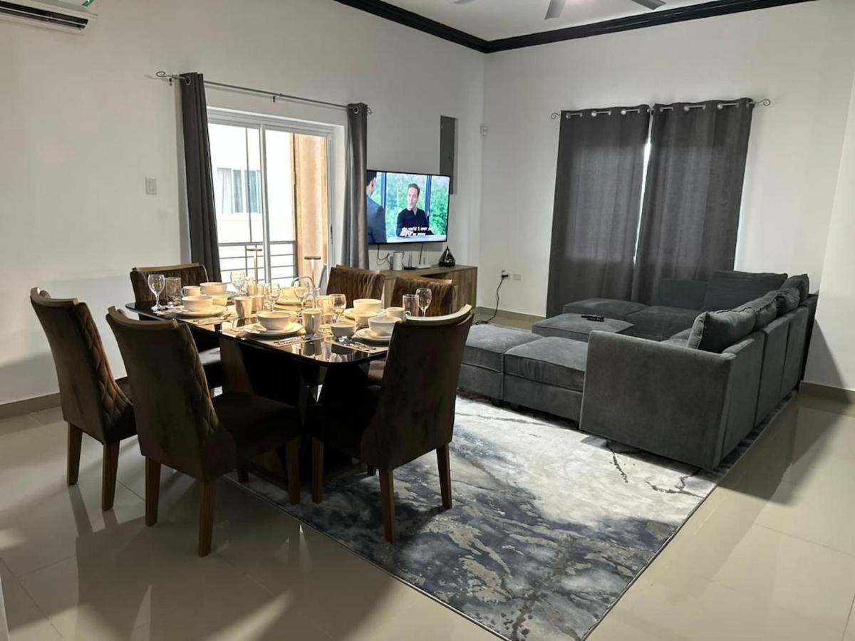 Brand New Pool Manor Park With Wifi Centrally-Located Kingston Zewnętrze zdjęcie